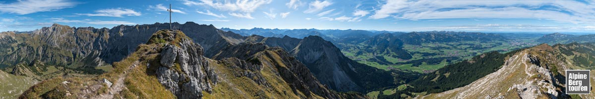 Bergpanorama Sommer vom Entschenkopf (Allgäuer Alpen)
