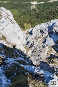 Bergtour Geiselstein: Rückbild vom Gipfelgrat auf die Felsroute