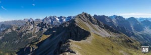 Der Übergang von der Walser Hammerspitze zur Hochgehrenspitze
