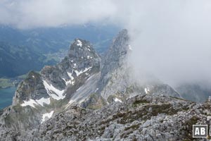 Gimpel und Rote Flüh gesehen vom Gipfel der Köllenspitze