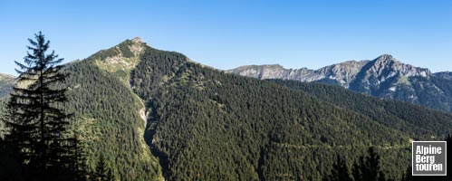 Blick vom Anstieg auf Scheinbergspitze (links) und Große Klammspitze (rechts)