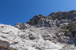 Blick in den felsigen Gipfelaufbau