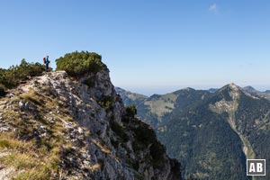 Am Schwarzenköpfel: Tolle Aussicht auf die gegenüberliegende Scheinbergspitze
