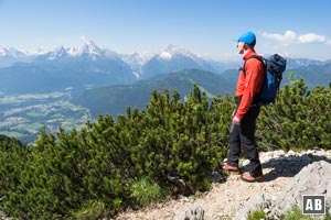Am Gipfelaufbau des Rauhen Kopfes öffnet sich der Ausblick auf den Berchtesgadener Talkessel