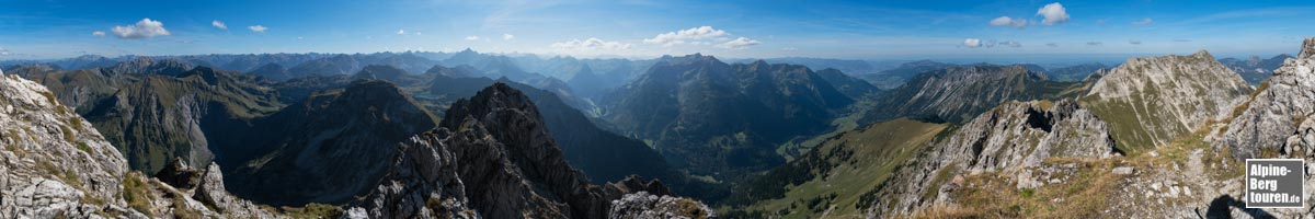Panorama vom Gipfel des Rauhhorn