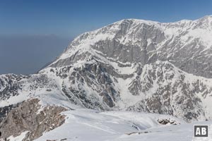 Schneeschuhtour Schneibstein: Rückblick auf unseren Aufstiegsweg - und dem Hohen Brett als Hintergrundkulisse