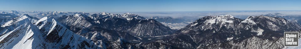 Aussicht vom Gipfel des Sonntagshorns auf das Alpenvorland