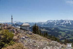 Wanderung Spitzstein: Der kaiserliche Blick vom Gipfel.