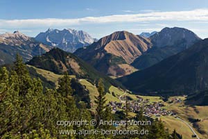 Berwang mit der Zugspitze im Hintergrund