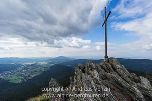 Gipfel des Kleinen Osser mit dem Lamer Winkel im Hintergrund