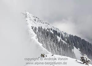 Winterlicher Gipfelgrat des Brecherspitz (Bayerische Voralpen)