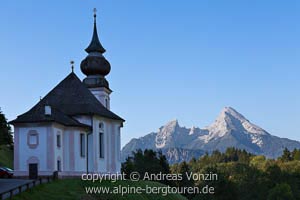 Wallfahrtskirche Maria Gern vor dem Watzmann (Berchtesgadener Alpen)