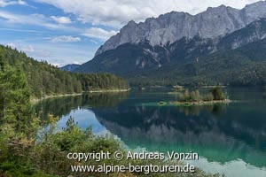 Der Eibsee vor dem Wettersteingebirge