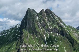 Die viergipfelige Höfats: Wahrzeichen der Allgäuer Alpen