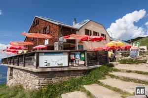 Die Karl-von-Edel-Hütte - Stützpunkt bei der Besteigung der Ahornspitze