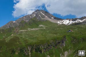 Die Edelhütte vor der imposanten Ahornspitze