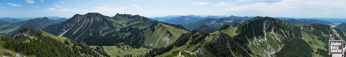 Bergpanorama vom Gipfel der Aiplspitz (Bayerische Voralpen; Mangfallgebirge)