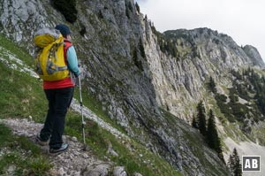 Beeindruckender Blick beim Aufstieg zum Gipfel in die Südwand