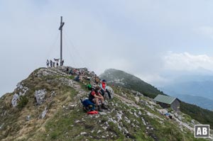 Am vielbesuchten Gipfel der Benediktenwand