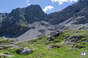 Zunächst folgen wir den Steigspuren in Richtung Kesselboden