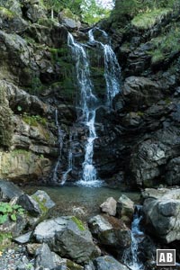 Am Gaisalptobelweg stehen wunderschöne Wasserkaskaden Spalier