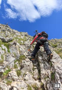 Weiter steil dem Gipfel entgegen