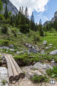 Rückblick auf den Abstieg vom Kenzensattel zur Kenzenhütte