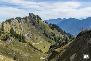 Rückblick aus dem Südgrat der Klammspitze ins Wintertal und den Brunnenkopf