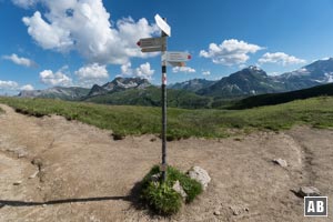 Zurück am Wanderweg Richtung Hochalppass