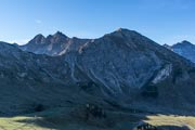 Walser Hammerspitze (rechts) und Hochgehrenspitze (links) gesehen von der Bergstation der Kanzelwandbahn