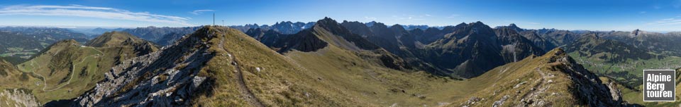 Panorama vom Gipfel der Walser Hammerspitze