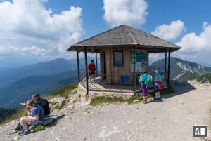 Der Pavillon am Hauptgipfel des Herzogstand