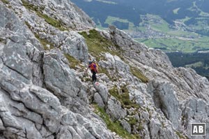 Aufstieg über die Schrofen zum Gipfelansatz