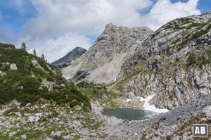 Anstieg zum Sattel des Hochgschirr: Rückblick auf den Seeleinsee