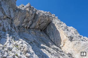 Die Querung unterhalb des Bügeleisens