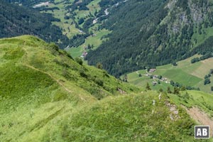 Blick vom Nordwestrücken auf Gerstruben, wohin wir absteigen werden.