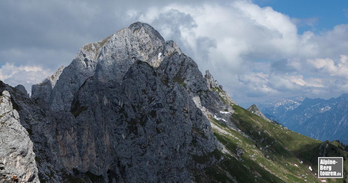 Die Köllenspitze gesehen von der Roten Flüh