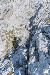 Tiefblick oberhalb der Kletterpassage