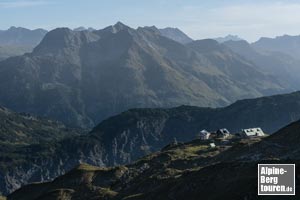 Von der Kemptner Scharte ist die Mindelheimer Hütte nur noch einen Katzensprung entfernt