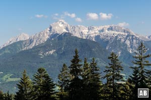 Blick auf den Hohen Göll und das Hohe Brett vom Abstieg zum Ausgangspunkt