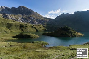 ...bis zum Wasser absteigen (1.813 m).