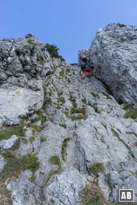 Blick von unten in die Rinne zum Buchstein. Die Rinne ist steiler als es das Foto vermitteln mag!