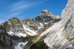 Die Rote Flüh gesehen vom Anstieg zur Nesselwängler Scharte