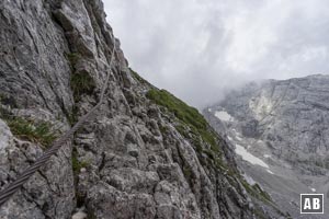 Die Schlüsselstelle am Gipfelaufbau der Schärtenspitze (B auf der Klettersteigskala)