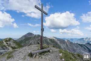 Und oben! Im Hintergrund die Kreuzspitze