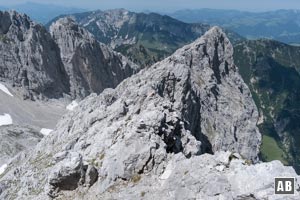 Rückblick vom Gipfel auf den Grat zur Hinteren Goinger Halt