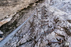 Die namensgebende Passage (<q>Stopselzieher</q>) im Klettersteig