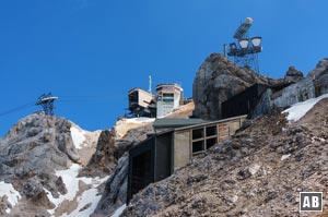 An der Ruine der alten Bergstation ist der Südwestgrat fast erreicht