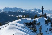 Der Gipfel des Dürrnbachhorns vor dem Kaisergebirge