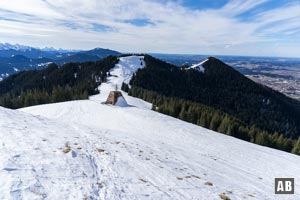 Blick vom höchsten Punkt über den Hörnle-Rücken